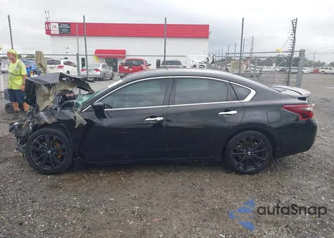 2017 Nissan Altima 2.5 Sr из США, поврежденный, VIN 1N4AL3APXHC197493